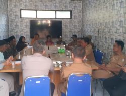 Warga Kembangsari Demo ke Kecamatan, Tuntut Bansos Tepat Sasaran
