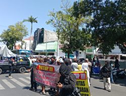 Warga dan LSM Siti Jenar Desak Pemerintah Tegas: Tutup Stockpile Sawdust Banyuglugur, Evaluasi Tambang SIPB