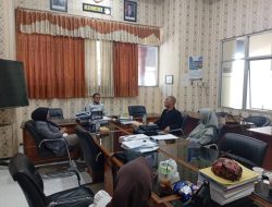 Eko Febriyanto Datangi DPRD Situbondo, Tantang Adu Data LHP BPK Soal Klaim Tiga RSUD Surplus